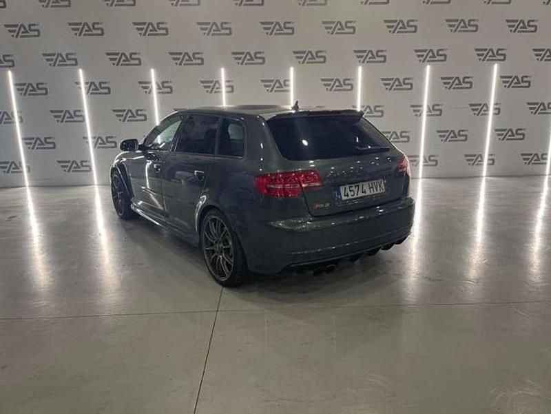 Usado Audi RS3 Sportback 340 CV (250 kW) 2012 Gris Utilitario
