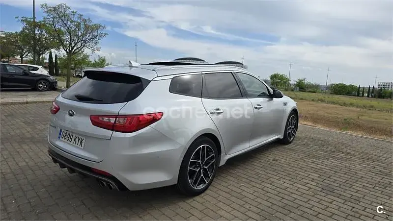 Usado Kia Optima GT-Line 136 HP (100 kW) 2019 Cinzento Carrinha