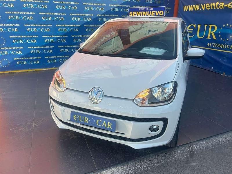 Begagnad VW up! high up! 60 HK (44 kW) 2014 Vit Halvkombi