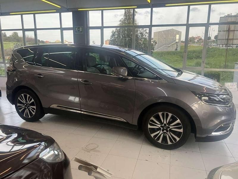 Usado Renault Espace Initiale Paris 160 CV (117 kW) 2016 Gris Monovolumen