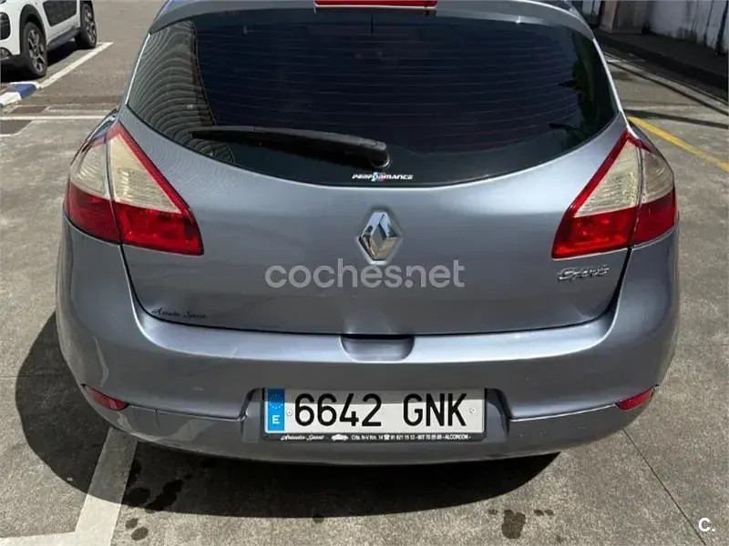 Usado Renault Mégane III Dynamique 130 CV (95 kW) 2009 Azul Berlina