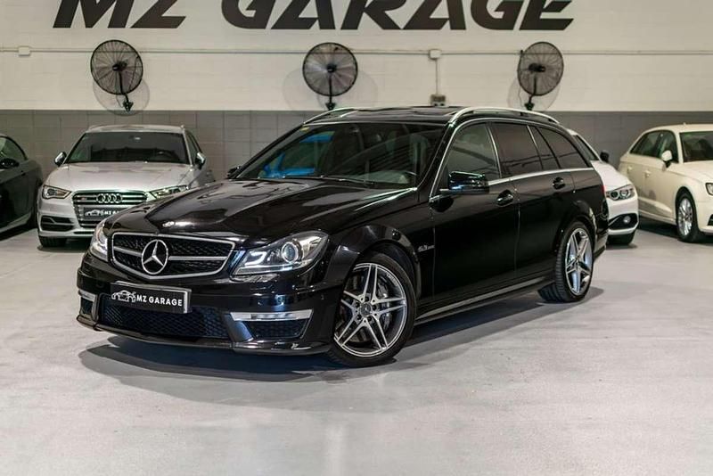 Negro Usado 2011 Mercedes C63 AMG AMG Familiar | 29.990 € - Imagen 1/4