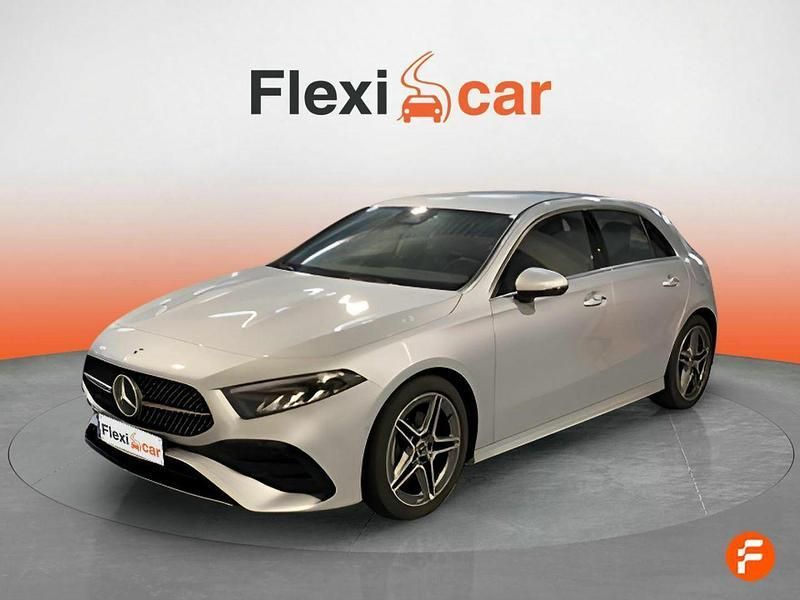 Usado Mercedes A180 Advanced 116 CV (85 kW) 2023 Gris Berlina