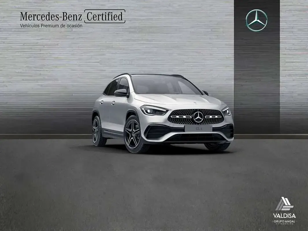 Usado Mercedes GLA200 150 CV (110 kW) 2023 SUV