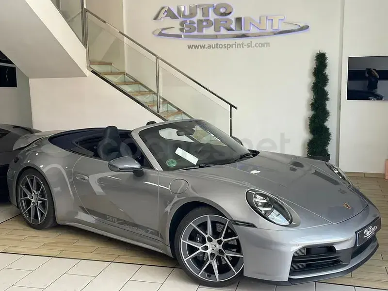Usado Porsche 911 Carrera Cabriolet 394 CV (289 kW) 2025 Gris / plata Descapotable