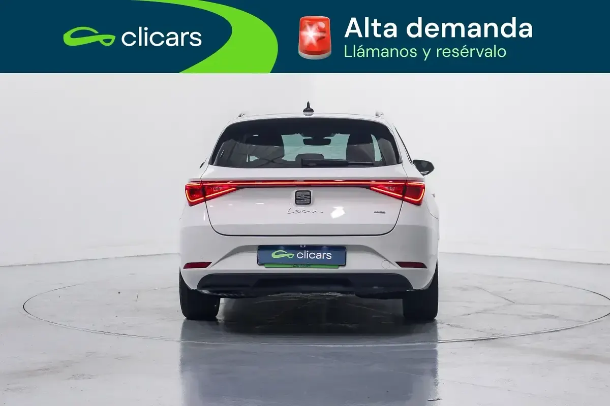 Usado Seat Leon XCELLENCE 205 CV (150 kW) 2021 Blanco Familiar