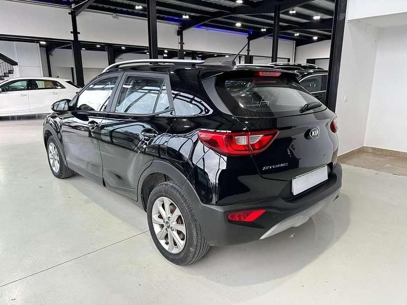 Usado Kia Stonic 120 CV (88 kW) 2018 Negro SUV