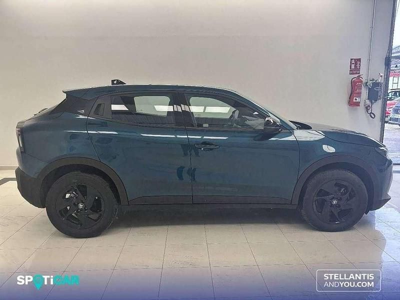 Usado Alfa Romeo Junior 137 CV (100 kW) 2025 Azul SUV