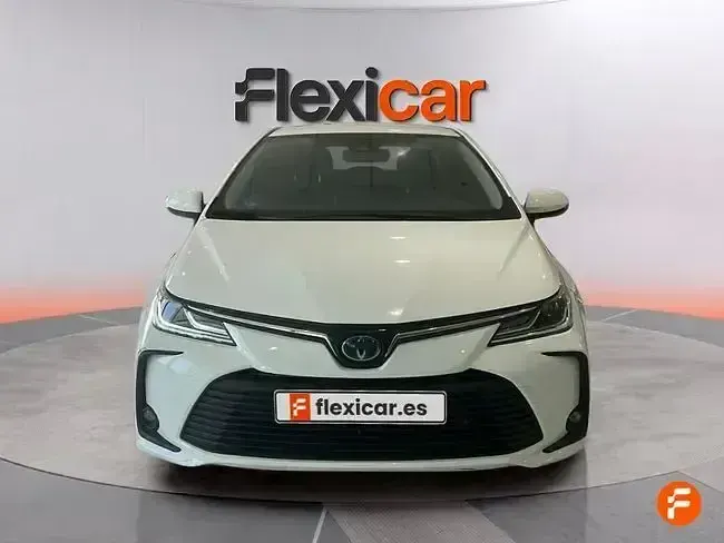 Usado Toyota Corolla 122 CV (89 kW) 2019 Blanco Berlina