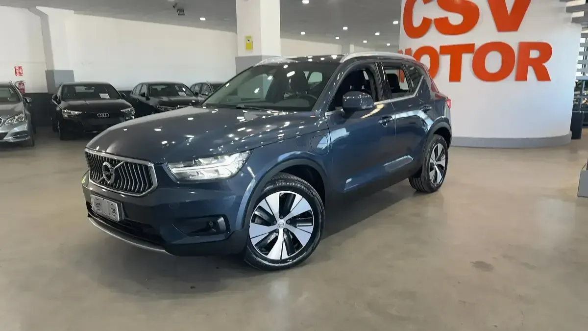 Usado Volvo XC40 Inscription 262 CV (192 kW) 2021 Azul SUV