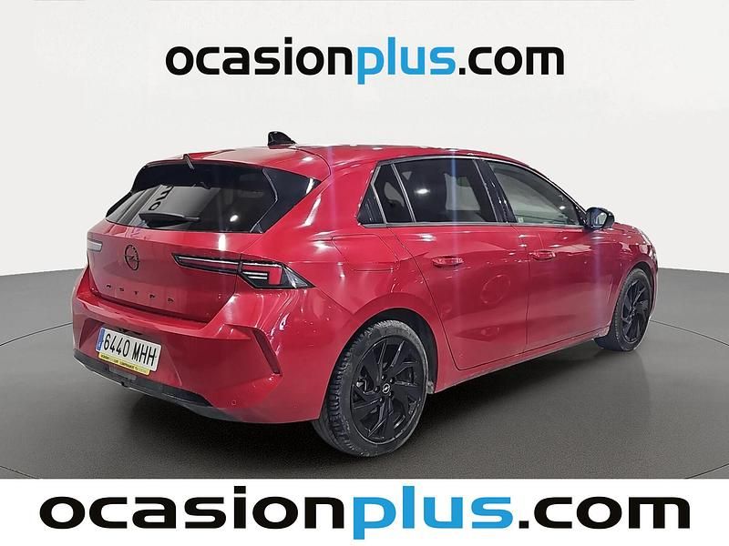 Usado Opel Astra 130 CV (95 kW) 2023 Rojo Berlina