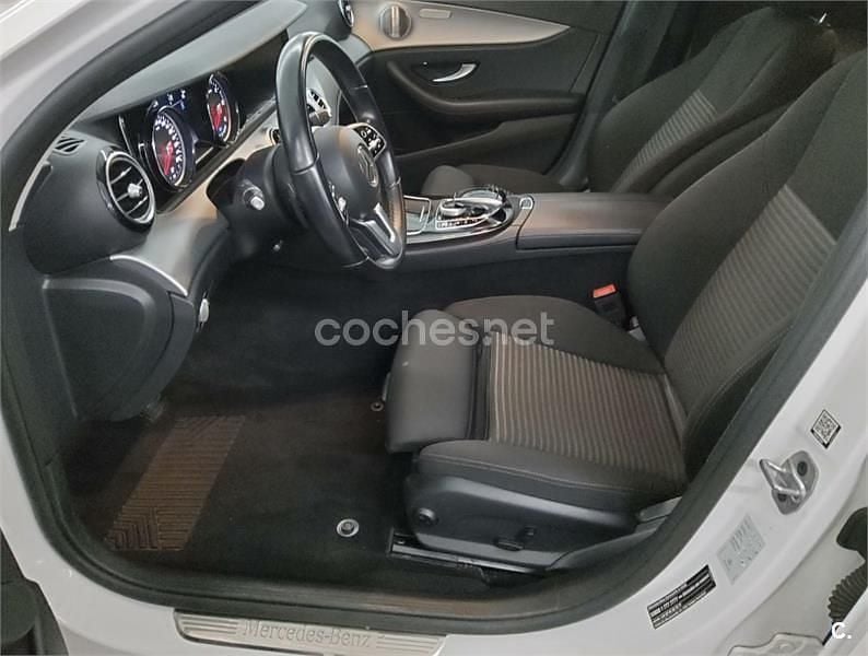 Usado Mercedes E300 306 CV (225 kW) 2019 Blanco Familiar