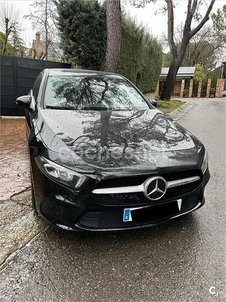 Usado Mercedes A180 116 CV (85 kW) 2022 Negro Berlina
