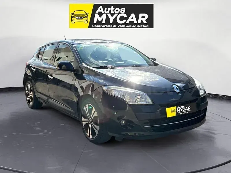 Usado Renault Mégane Dynamique 130 CV (95 kW) 2011 Negro Berlina