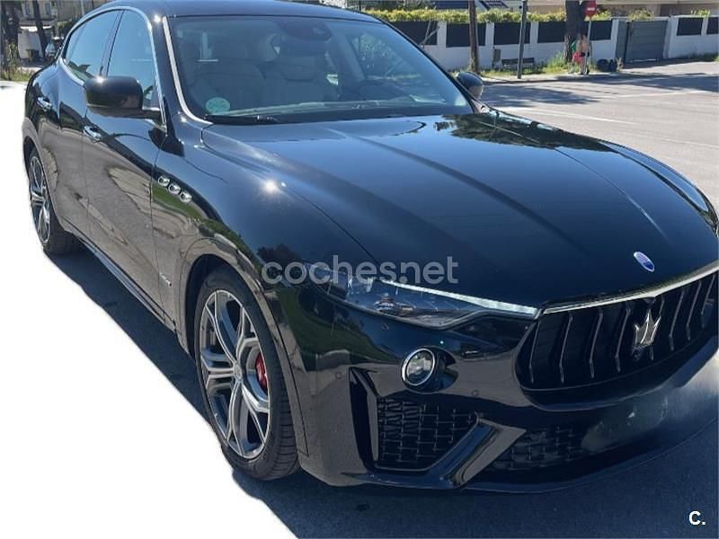 Negro Usado 2020 Maserati Levante SUV | 52.000 € (Precio justo) - Imagen 1/4