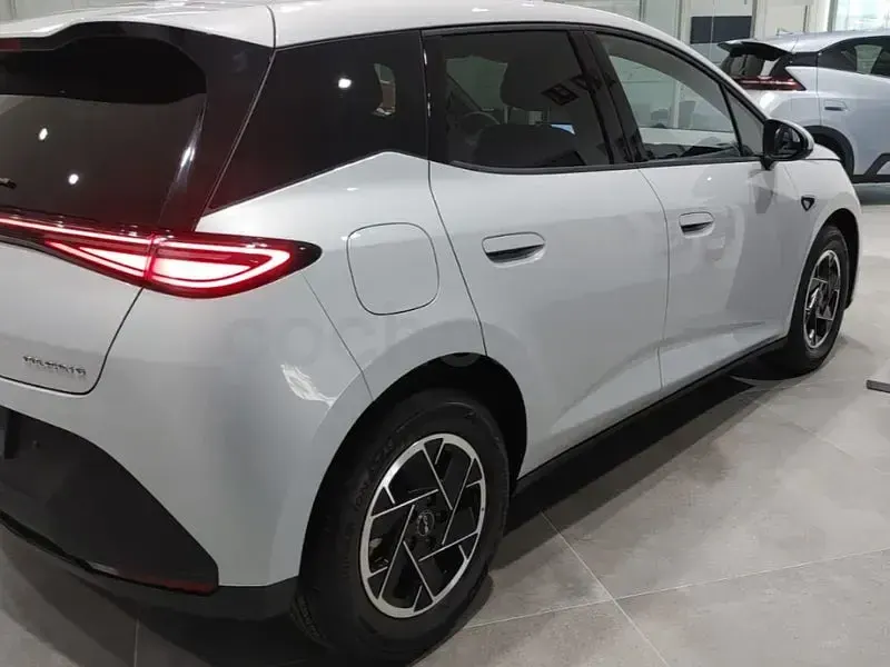 Usado BYD Dolphin Boost 155 kW (212 CV) 2026 Blanco Utilitario