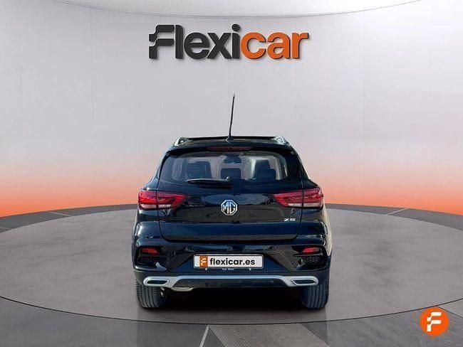 Usado MG ZS Luxury 111 CV (81 kW) 2023 Negro SUV