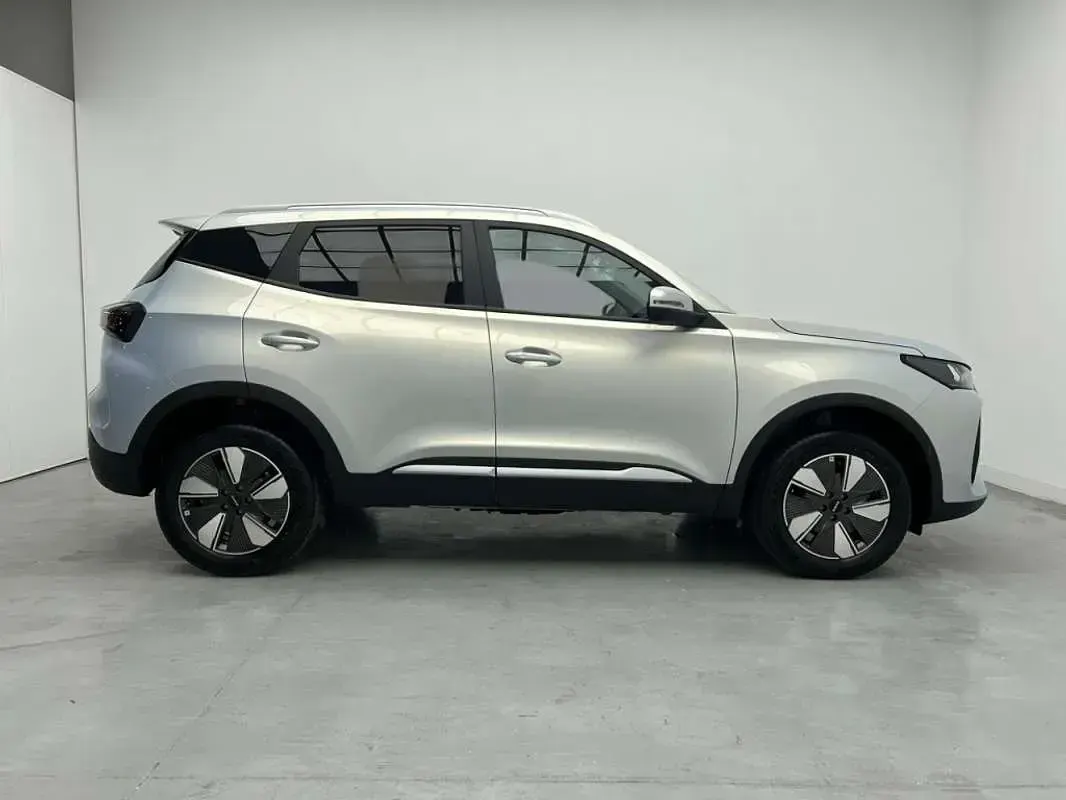 Nuevo Ebro s400 211 CV (155 kW) 2025 Gris SUV
