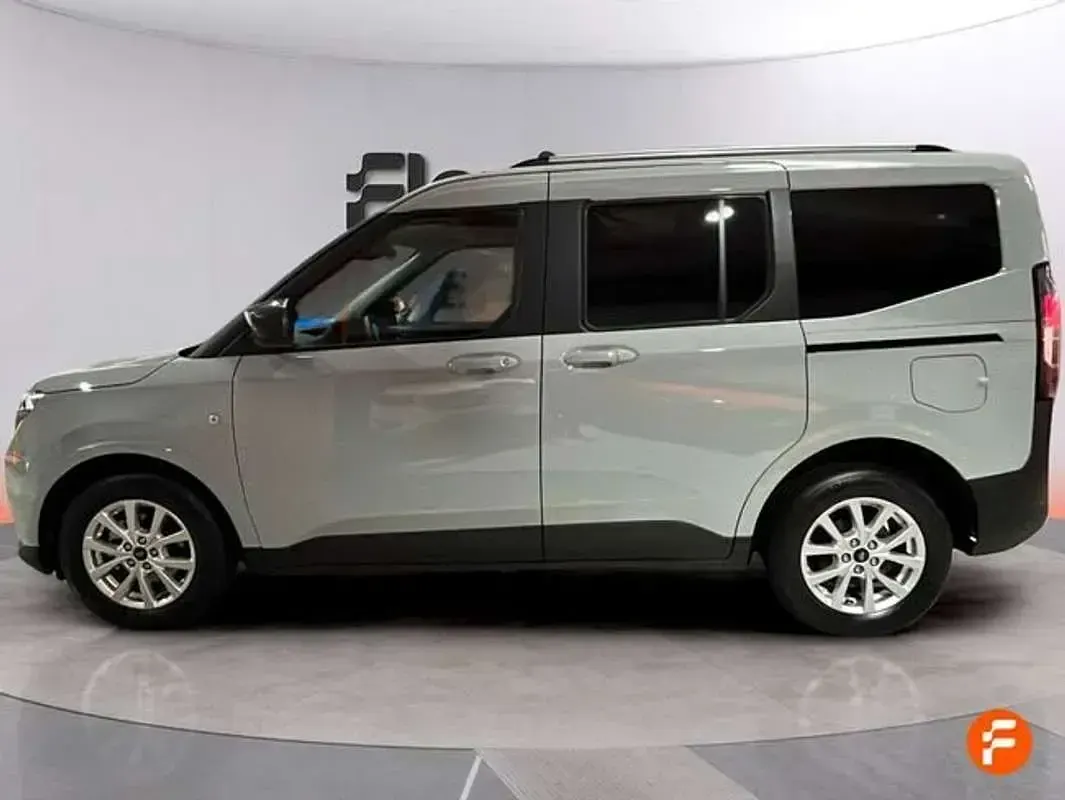 Usado Ford Tourneo Courier Active 125 CV (91 kW) 2025 Beige Monovolumen