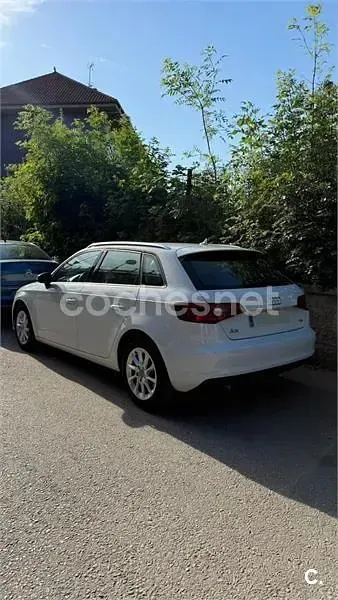 Usado Audi A3 Attraction 110 CV (80 kW) 2015 Blanco Berlina