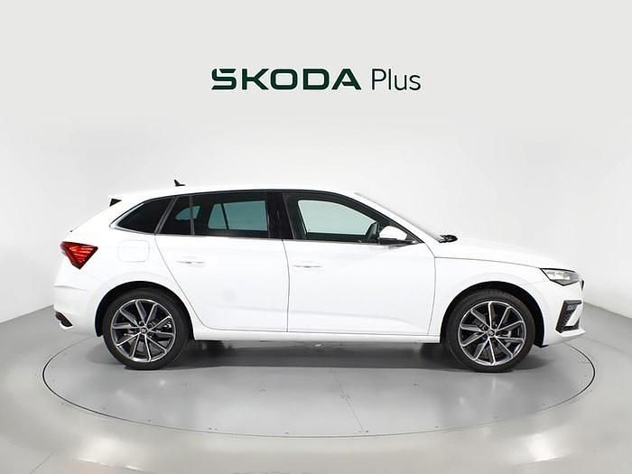 Nuevo Skoda Scala 115 CV (84 kW) 2025 Blanco Utilitario