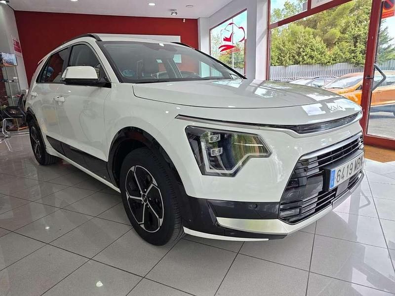 Blanco Usado 2022 Kia Niro SUV | 24.490 € (Un poco caro) - Imagen 1/4