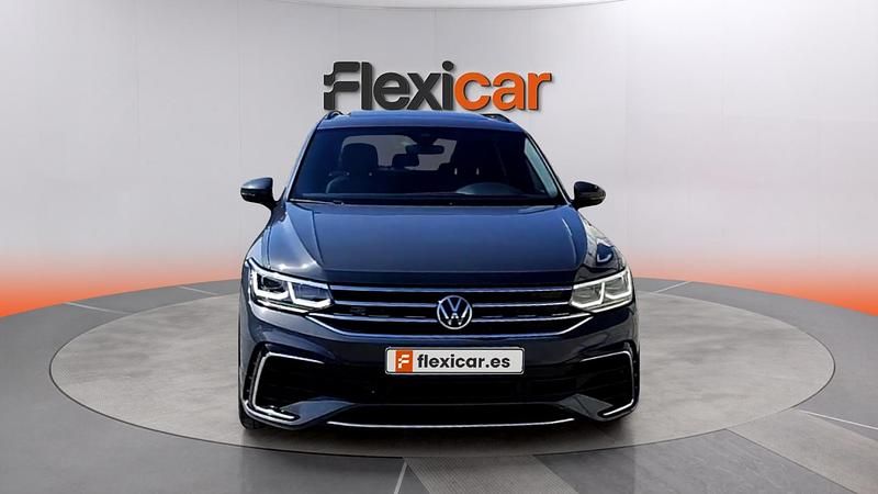 Usado VW Tiguan R-line 150 CV (110 kW) 2021 Gris SUV