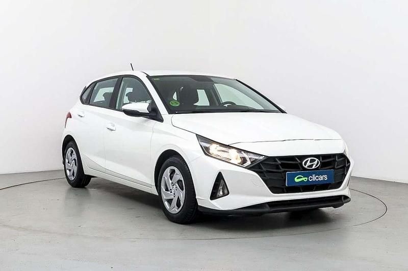 Usado Hyundai i20 84 CV (61 kW) 2021 Blanco Utilitario