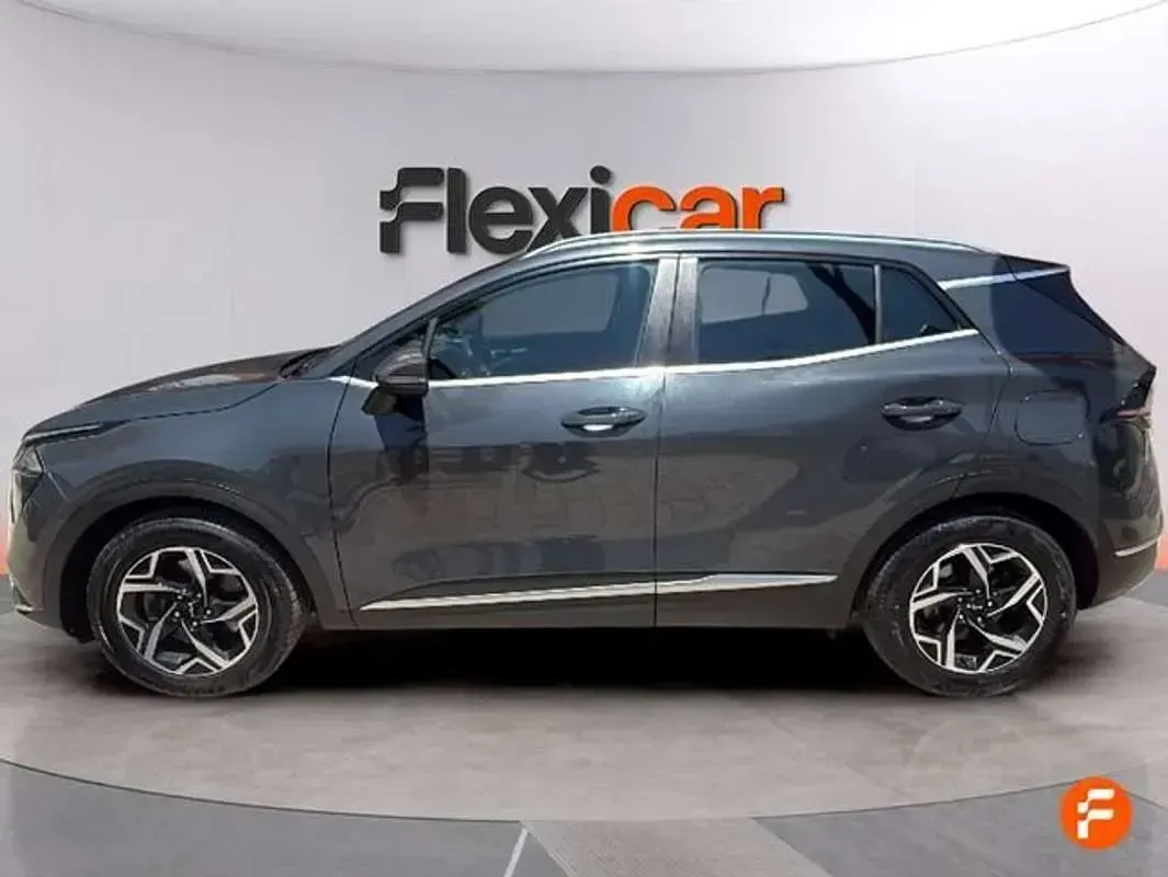 Usado Kia Sportage 136 CV (100 kW) 2023 Gris SUV