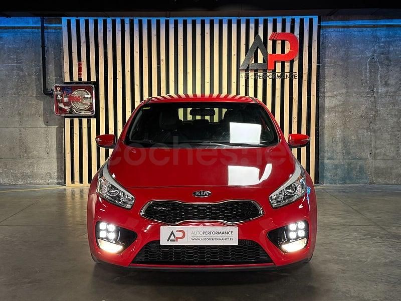 Usado Kia ProCeed GT 204 CV (150 kW) 2013 Rojo Utilitario