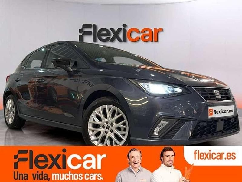 Usado Seat Ibiza FR 116 CV (85 kW) 2024 Gris Utilitario