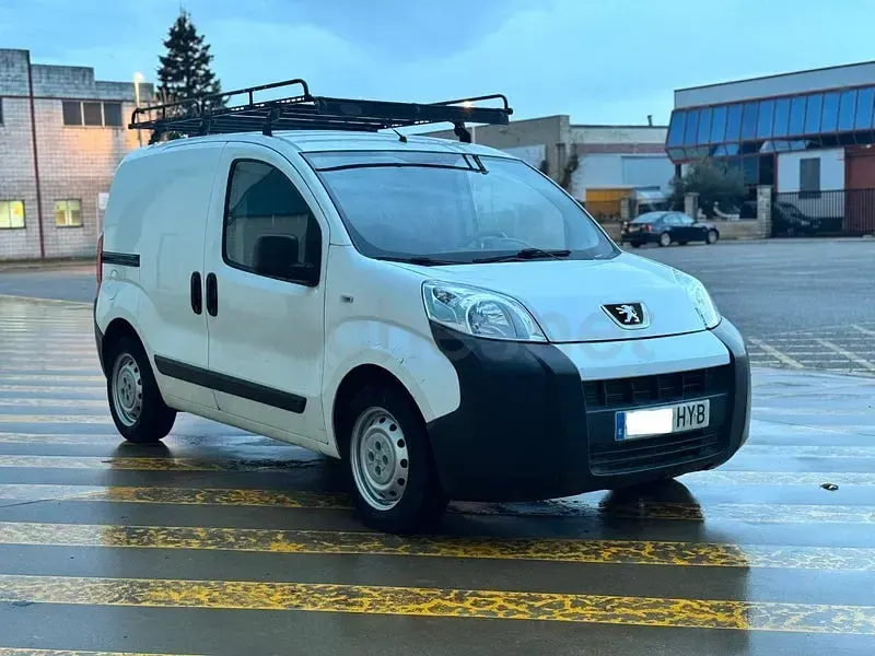 Usado Peugeot Bipper Access 75 CV (55 kW) 2014 Blanco Monovolumen