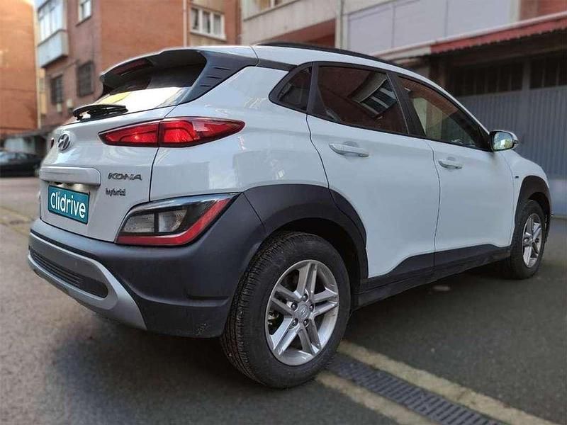 Usado Hyundai Kona 120 CV (88 kW) 2021 Blanco SUV