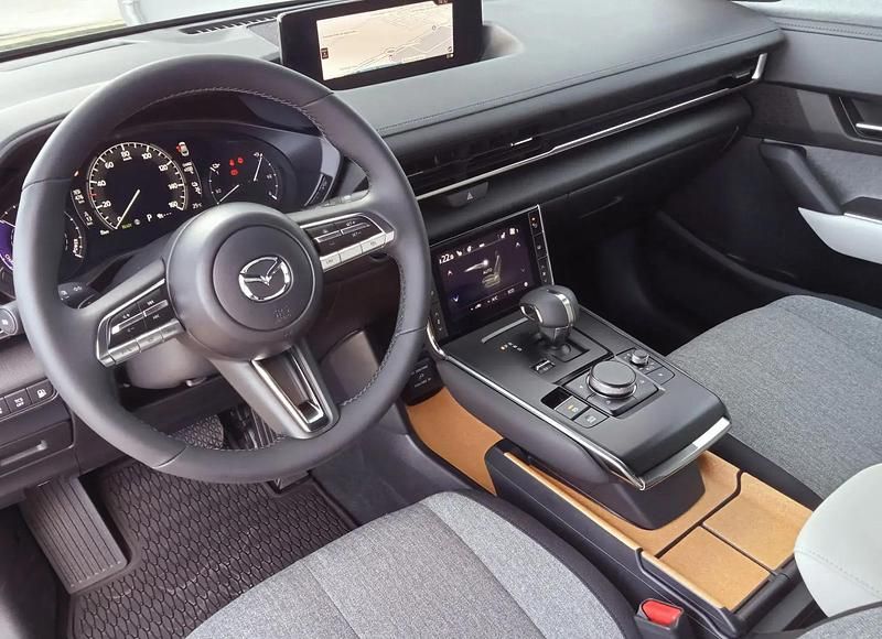 Usado Mazda MX30 Exclusive-Line 170 HP (125 kW) 2024 Cinzento SUV