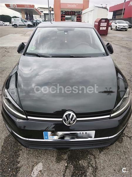 Usado VW Golf Sportsvan Advance 125 CV (91 kW) 2017 Negro Monovolumen