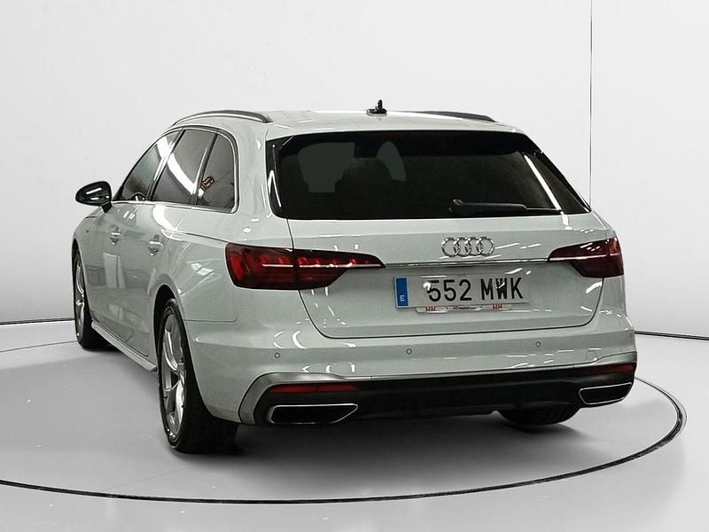 Usado Audi A4 S-Line 163 CV (119 kW) 2021 Blanco Familiar
