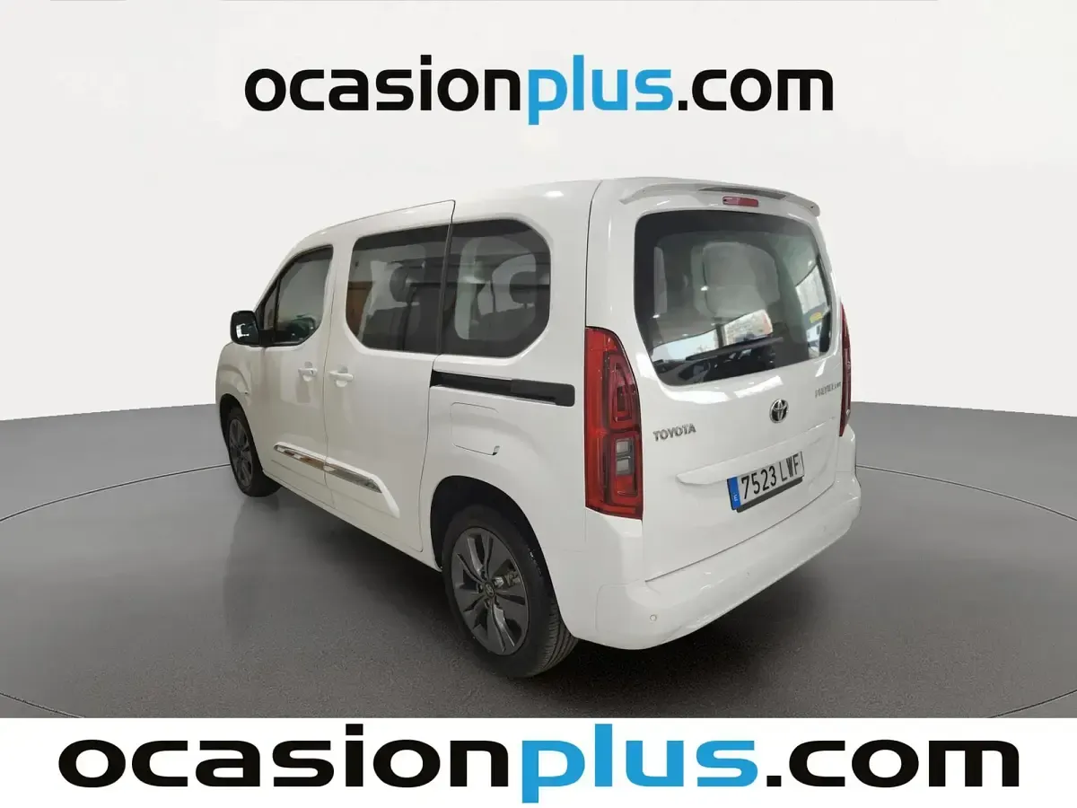 Usado Toyota Proace Verso Active 131 CV (96 kW) 2022 Blanco Familiar