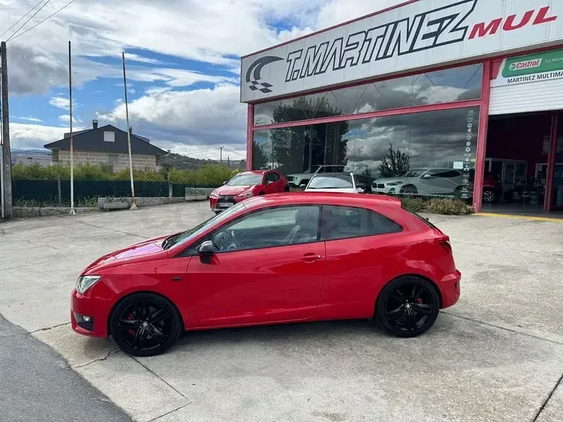 Usado Seat Ibiza SC CUPRA 192 CV (141 kW) 2016 Rojo Utilitario