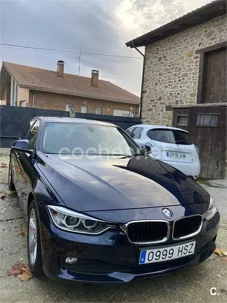 Usado BMW 318 143 CV (105 kW) 2013 Azul Berlina