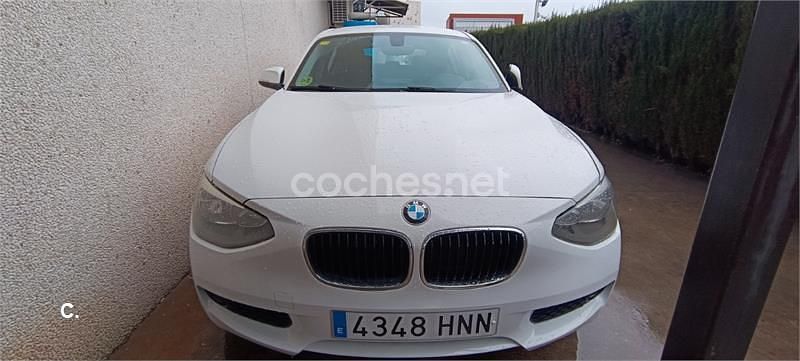 Begagnad BMW 118 143 HK (105 kW) 2013 Vit Halvkombi
