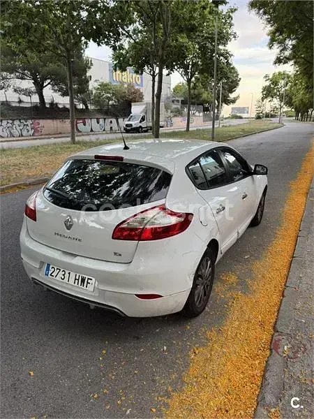 Usado Renault Mégane LIMITED 95 CV (69 kW) 2014 Blanco Berlina