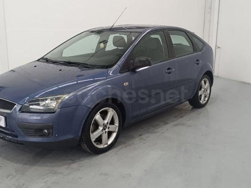 Usado Ford Focus Sport 136 CV (100 kW) 2006 Azul Berlina