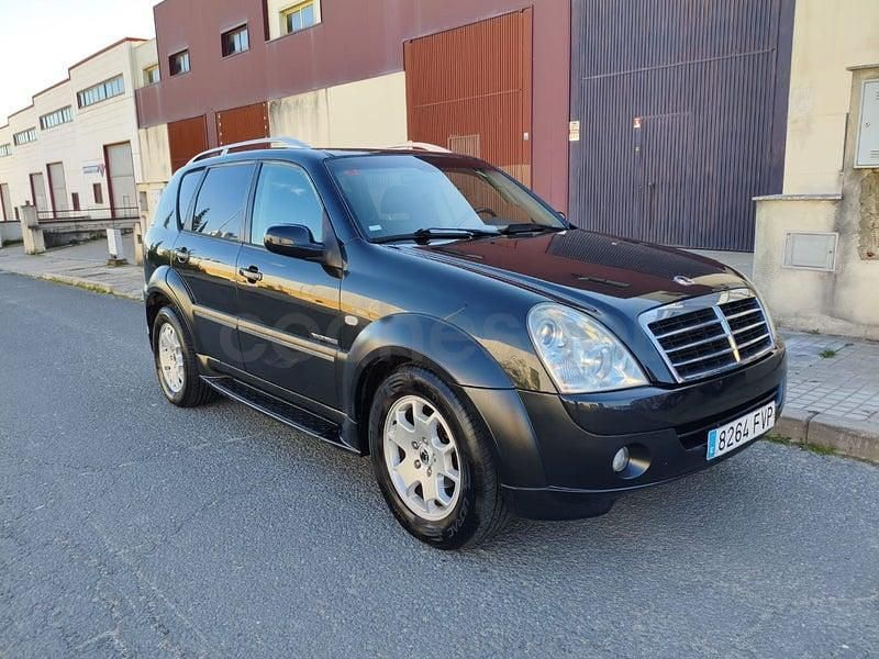 Usado Ssangyong (KGM) Rexton II Limited 186 CV (136 kW) 2007 Negro SUV