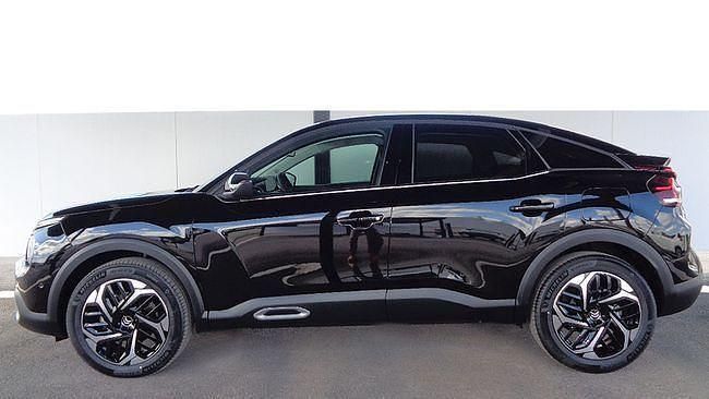 Usado Citroën C4 Shine 130 CV (95 kW) 2023 Negro SUV