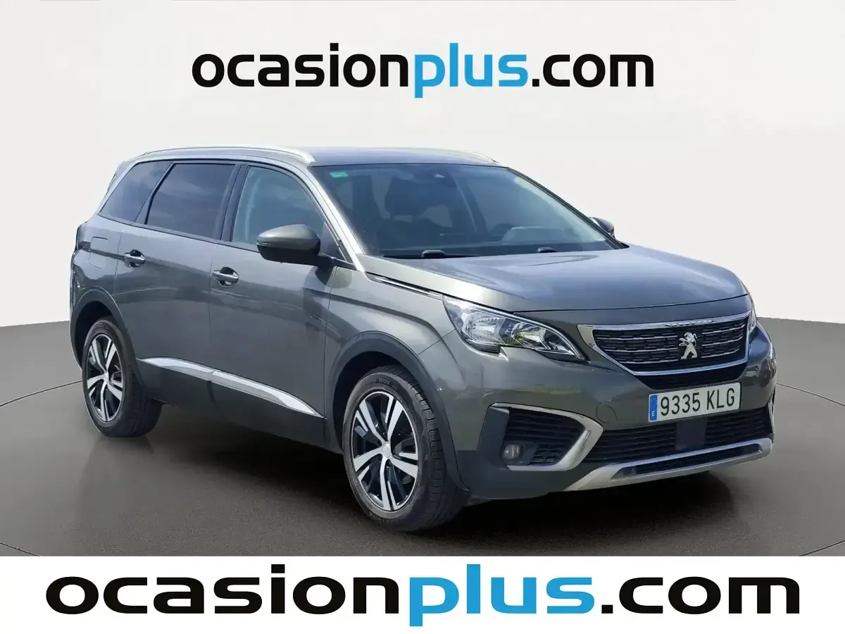 Usado Peugeot 5008 Allure 130 CV (95 kW) 2018 Gris SUV