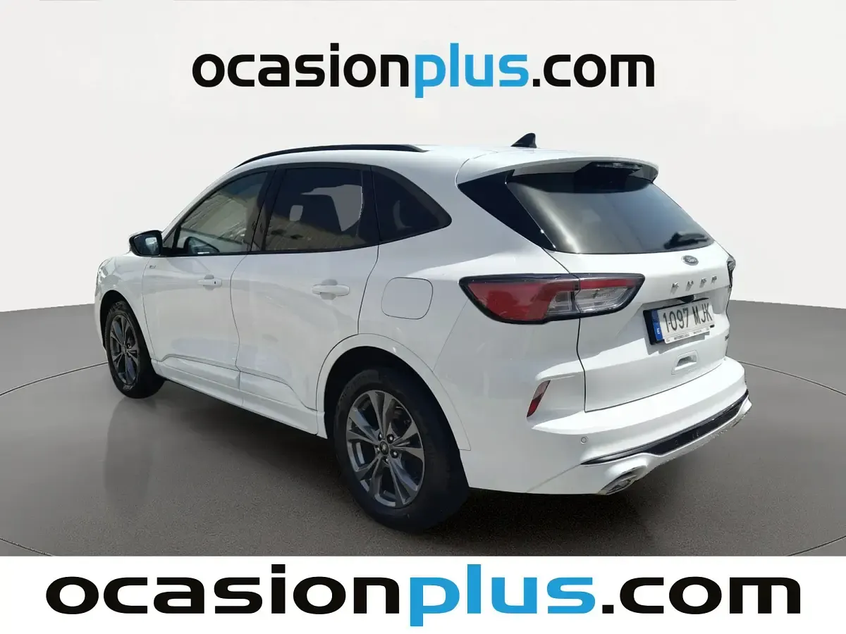 Usado Ford Kuga ST-Line 226 CV (166 kW) 2023 Blanco SUV