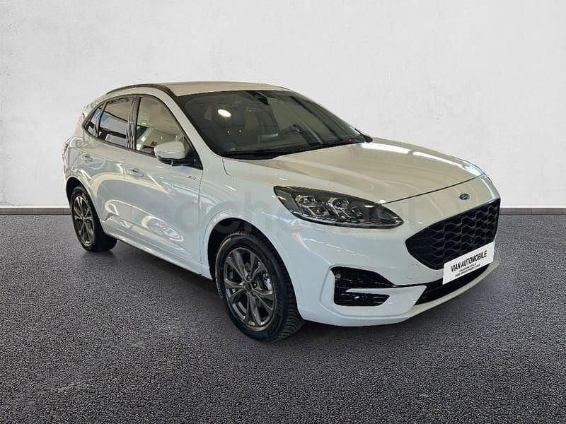 Usado Ford Kuga ST-Line 225 CV (165 kW) 2022 Blanco SUV