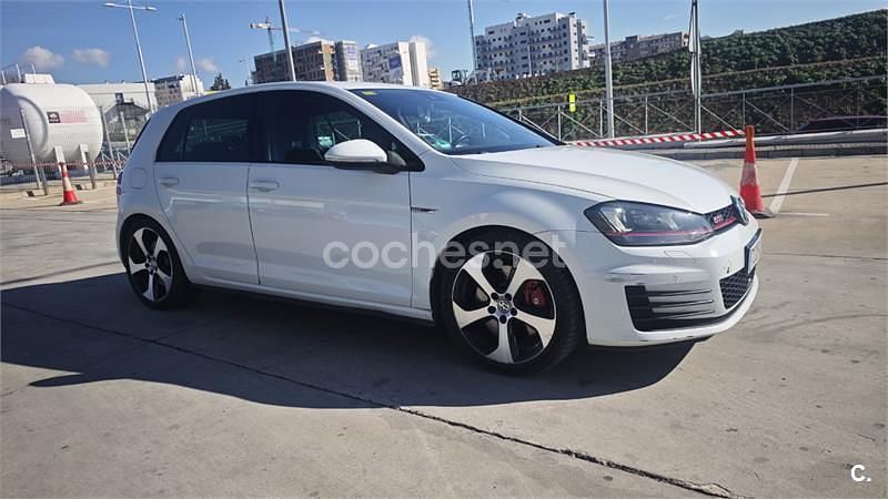 Usado VW Golf VII GTI 230 CV (169 kW) 2015 Blanco Berlina
