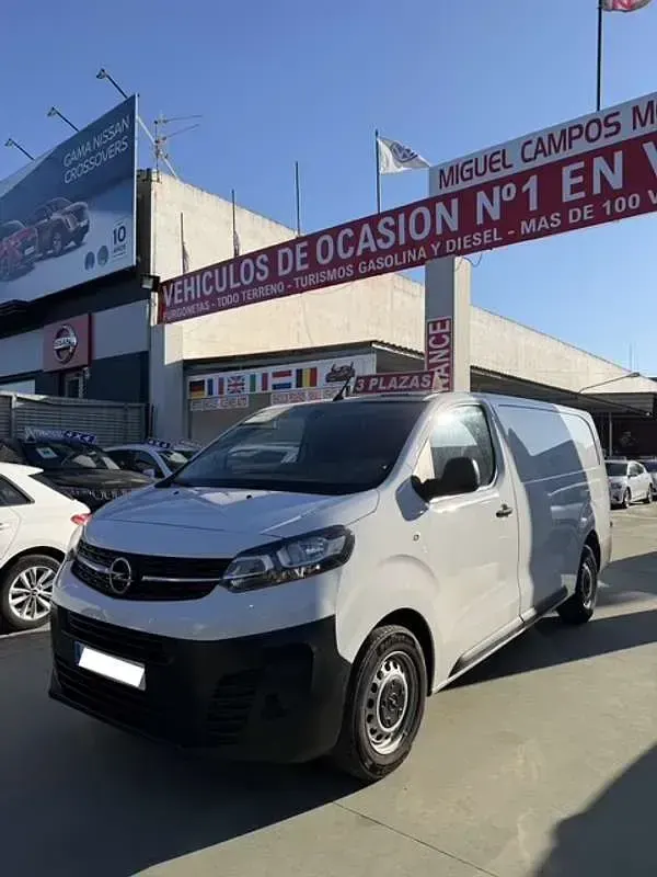 Usado Opel Vivaro S 102 CV (75 kW) 2023 Blanco Monovolumen