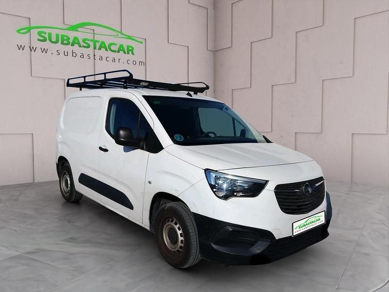 Usado Opel Combo 100 HP (73 kW) 2022 Branco Monovolume